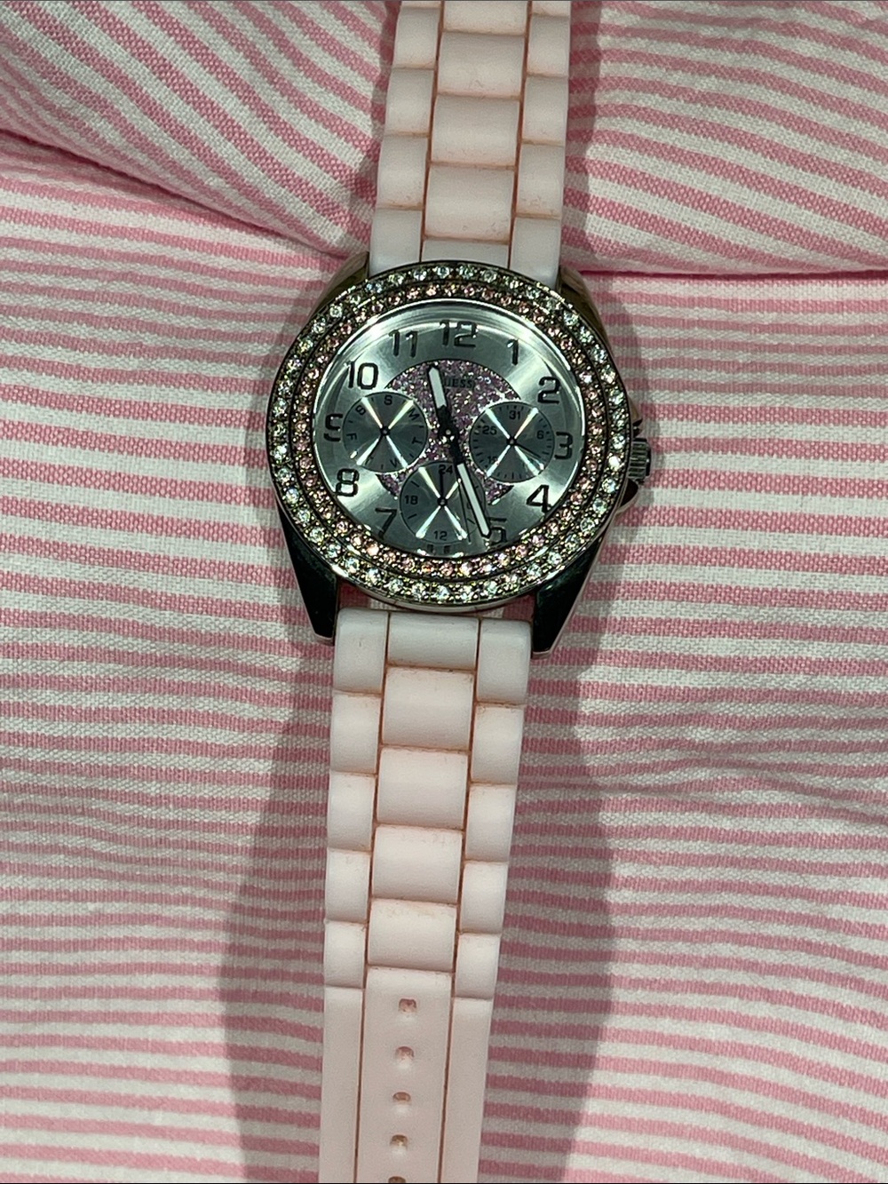 Vintage guess watch with white and pink rhinestone bezel 🩷